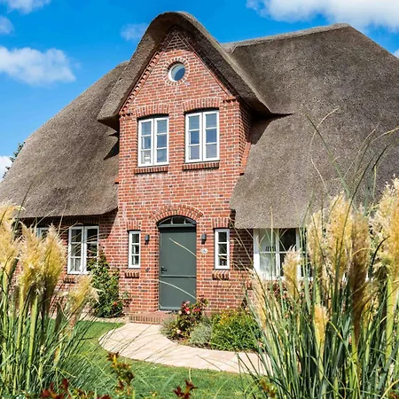 Dom wakacyjny Rosa Rugosa Borgsum